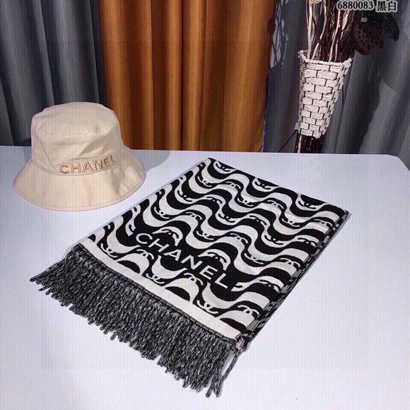 💎✨AUTHENTIC✨💎CHANEL scarf - Picture 1 of 9